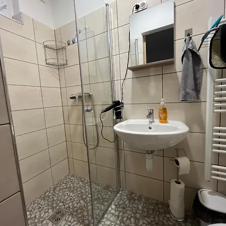 Solyom Szallo Apartmán