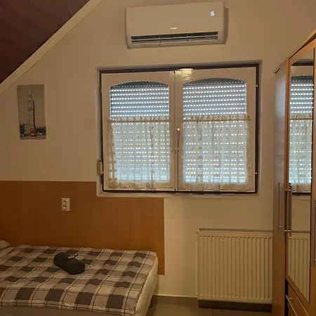 Lägenhet Solyom Szallo Szombathely